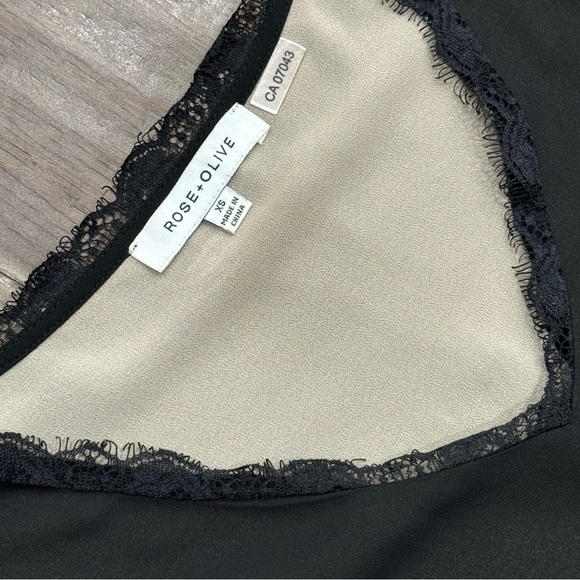 Rose + Olive Short Sleeve Top - Picture 7 of 11